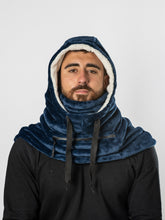 Cargar imagen en el visor de la galería, Blue Coracao Plush