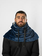 Cargar imagen en el visor de la galería, Blue Coracao Plush